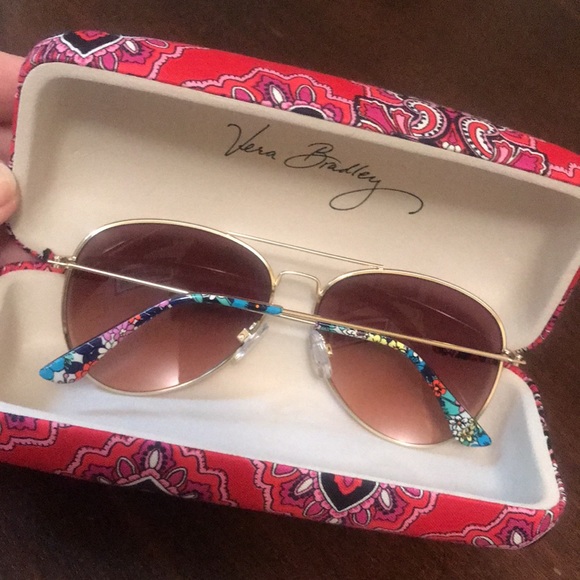 Vera Bradley sunglasses in hard shell clam case main image 4